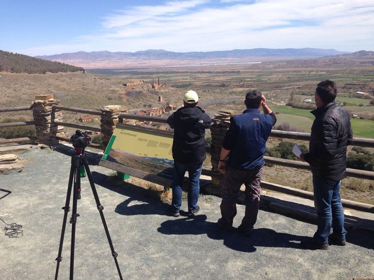 Una productora rueda una serie para CANAL VIAJAR en la Comarca de Guadix